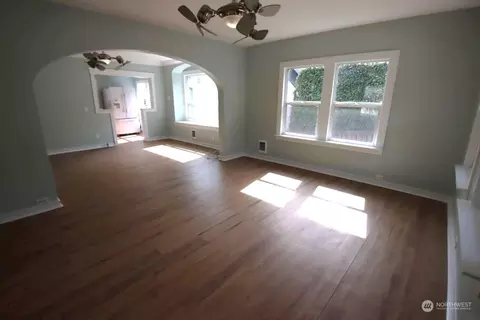Living - 5009 S 3rd Ave, Everett, WA 98203 photo 1 of 2