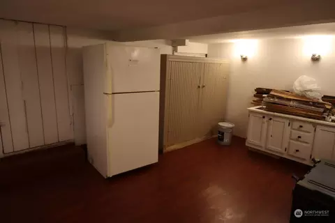 Kitchen - 5009 S 3rd Ave, Everett, WA 98203 photo 5 of 5