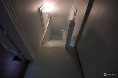 Entry Way - 5009 S 3rd Ave, Everett, WA 98203 photo 5 of 6