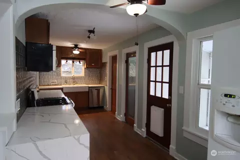 Kitchen - 5009 S 3rd Ave, Everett, WA 98203 photo 1 of 5