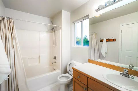 Bath - 17610 31st Dr SE, Bothell, WA 98012 photo 2 of 2