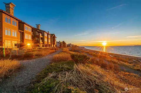 9535 Semiahmoo Pkwy #B102, Blaine, WA 98230