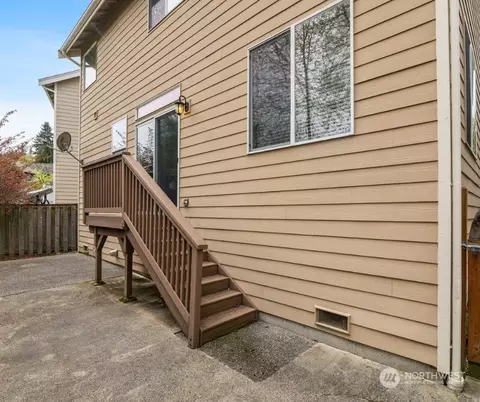 Exterior - 23617 17th Ave W, Bothell, WA 98021 photo 4 of 6