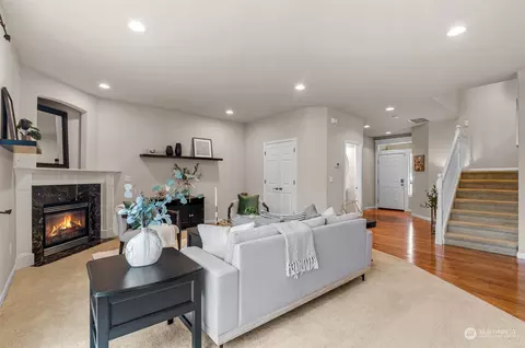 Living - 23617 17th Ave W, Bothell, WA 98021 photo 2 of 4