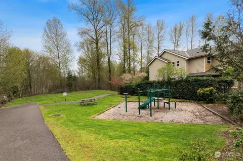 Exterior - 23617 17th Ave W, Bothell, WA 98021 photo 5 of 6