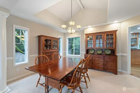 Dining - 3930 208th Pl SE, Bothell, WA 98021 photo 2 of 4