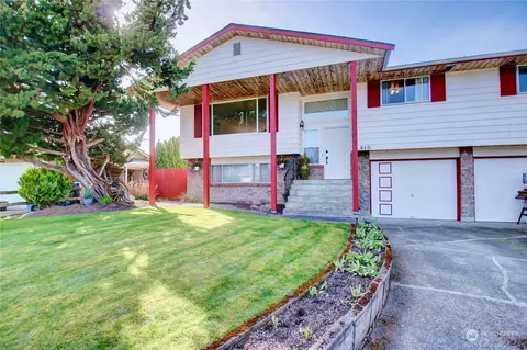 810 Dana Dr, Sedro Woolley, WA 98284