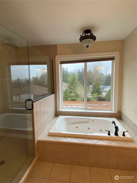 Bath - 110 Sapphire Pl, Sequim, WA 98382 photo 2 of 6