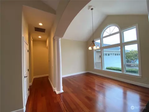 Entry Way - 110 Sapphire Pl, Sequim, WA 98382 photo 1 of 2