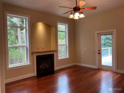 Living - 110 Sapphire Pl, Sequim, WA 98382 photo 3 of 4