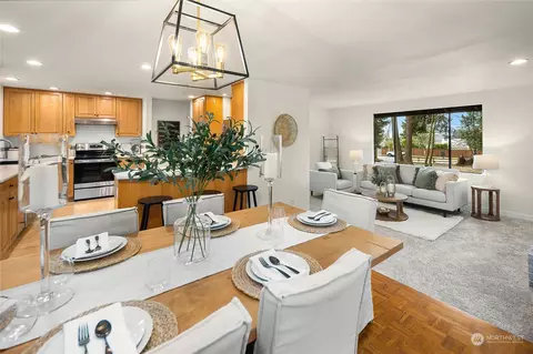 Dining - 21625 45th Ave SE, Bothell, WA 98021 photo 2 of 4