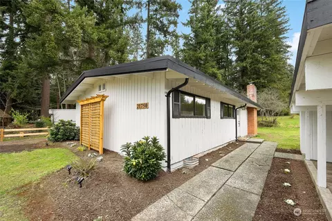 Exterior - 21625 45th Ave SE, Bothell, WA 98021 photo 3 of 7