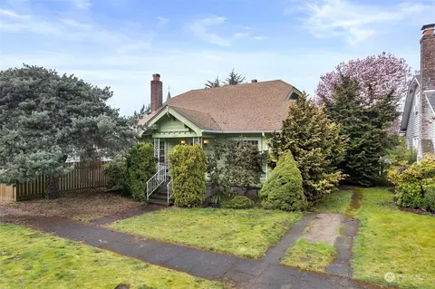 515 S 35th St, Tacoma, WA 98418