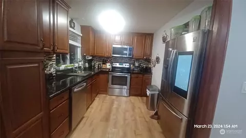 Kitchen - 9101 11th Pl W, Everett, WA 98204 photo 2 of 2