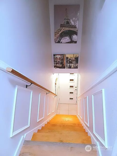 Entry Way - 9101 11th Pl W, Everett, WA 98204 photo 1 of 2
