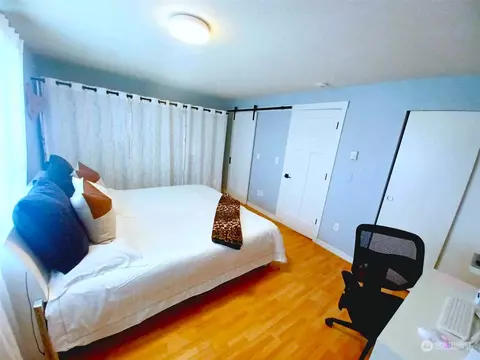 Bedroom - 9101 11th Pl W, Everett, WA 98204 photo 7 of 12