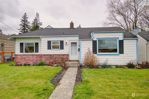1427 S 12th St, Mount Vernon, WA 98274