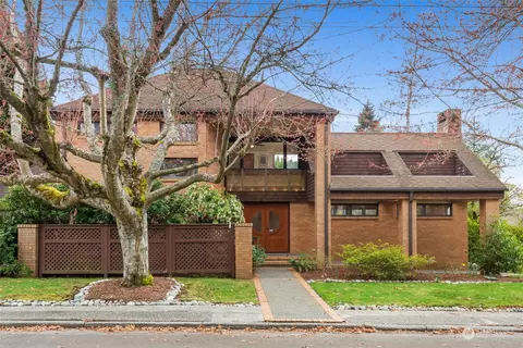 7550 41st Ave NE, Seattle, WA 98115
