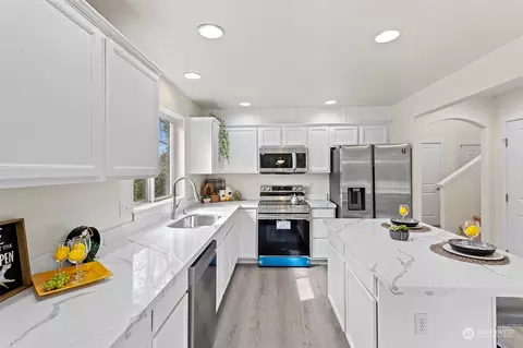 Kitchen - 14233 41st Dr SE, Mill Creek, WA 98012 photo 3 of 4