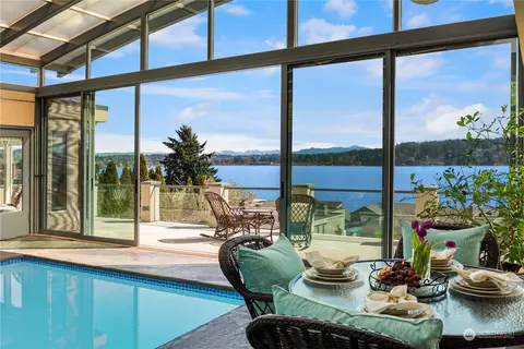 Dining - 16144 Bothell Way NE, Lake Forest Park, WA 98155 photo 1 of 6