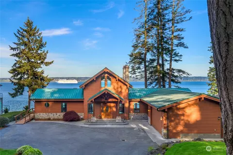21718 President Point Rd NE, Kingston, WA 98346