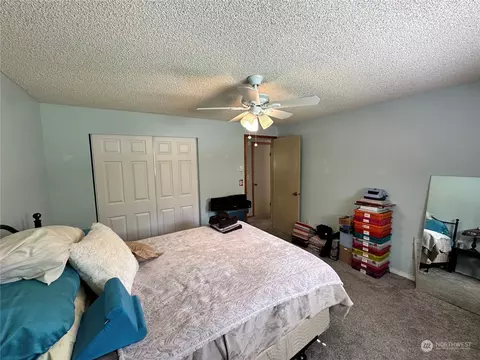 Bedroom - 332 Dungeness Mdws, Sequim, WA 98382 photo 1 of 6