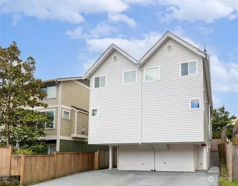 12322 33rd Ave NE #B, Seattle, WA 98125