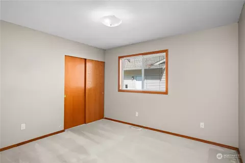 Bedroom - 11315 37th Ave SE, Everett, WA 98208 photo 3 of 4