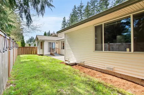 Exterior - 11315 37th Ave SE, Everett, WA 98208 photo 2 of 3