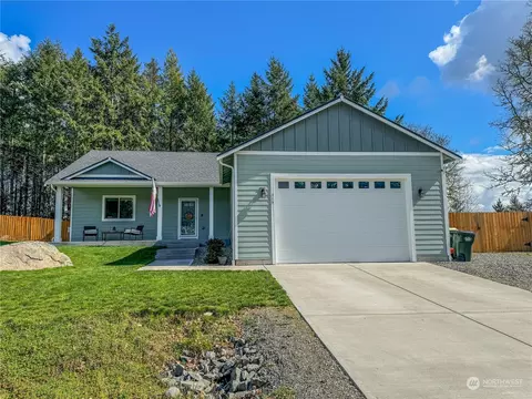 315 Middleton Ct SE, Rainier, WA 98576