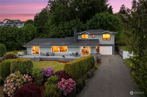 2334 Madrone Ave E, Port Orchard, WA 98366