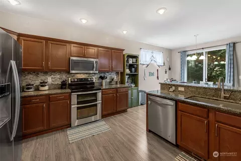 2122 198th St E, Spanaway, WA 98387 photo 2