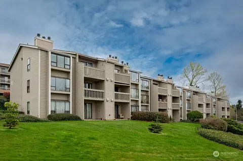 1301 S Puget Dr #A37, Renton, WA 98055