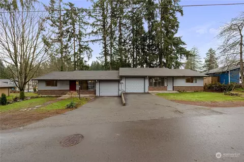 110 Alpha Ln, Port Orchard, WA 98366