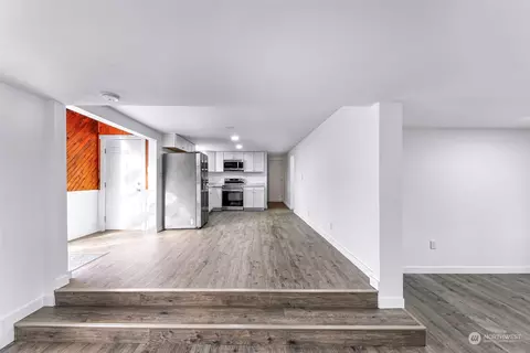 Kitchen - 302 2nd St, Sumas, WA 98295 photo 2 of 5