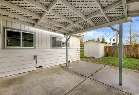 Exterior - 302 2nd St, Sumas, WA 98295 photo 11 of 15