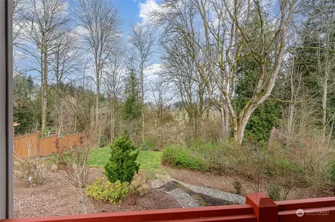 Exterior - 19613 92nd Ave NE, Bothell, WA 98011 photo 5 of 9
