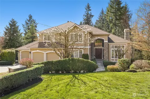 6011 152nd Ave SE, Bellevue, WA 98006