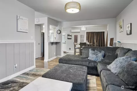 Living - 730 Tipsoo Loop S, Rainier, WA 98576 photo 3 of 3