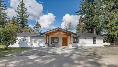 20706 192nd St SE, Renton, WA 98058
