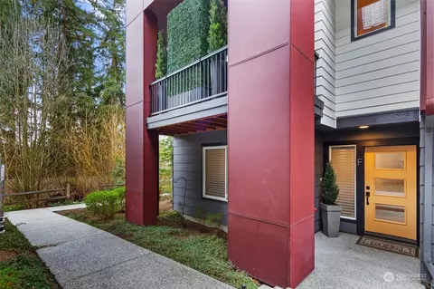 23831 5th Ave SE #F, Bothell, WA 98021