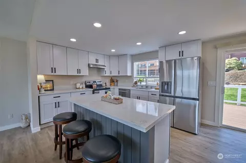 Kitchen - 5304 S 3rd Ave, Everett, WA 98203 photo 2 of 2