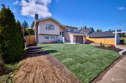 Exterior - 5304 S 3rd Ave, Everett, WA 98203 photo 2 of 10