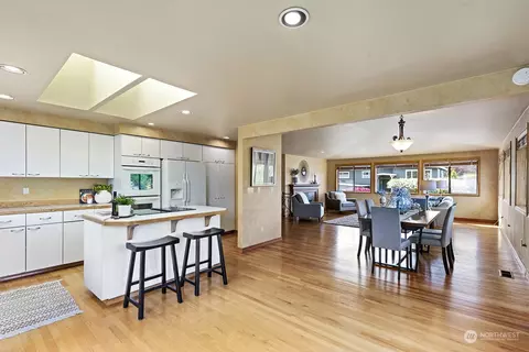 Kitchen - 635 Pine St, Edmonds, WA 98020 photo 1 of 4