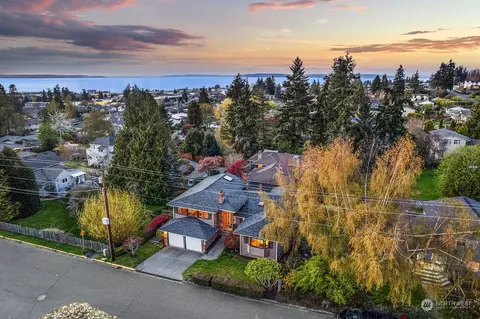 View/Area - 635 Pine St, Edmonds, WA 98020 photo 2 of 3