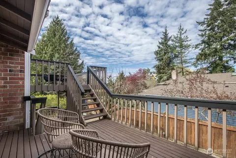 Exterior - 635 Pine St, Edmonds, WA 98020 photo 10 of 13