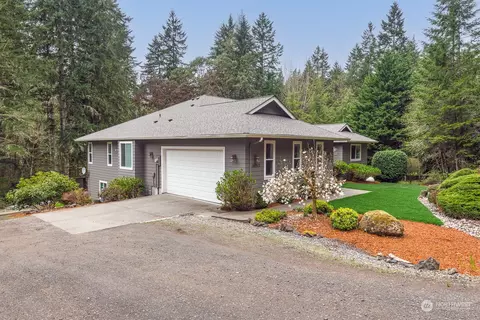 16913 Seminole Rd NE, Poulsbo, WA 98370