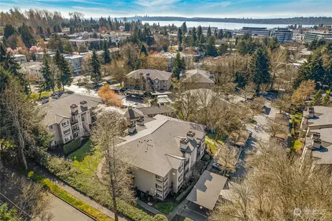 929 3rd Ave #F201, Kirkland, WA 98033