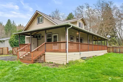 Exterior - 17 Maple Leaf St, Raymond, WA 98577 photo 8 of 11