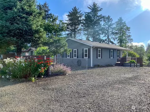 24810 Ash Pl, Ocean Park, WA 98640